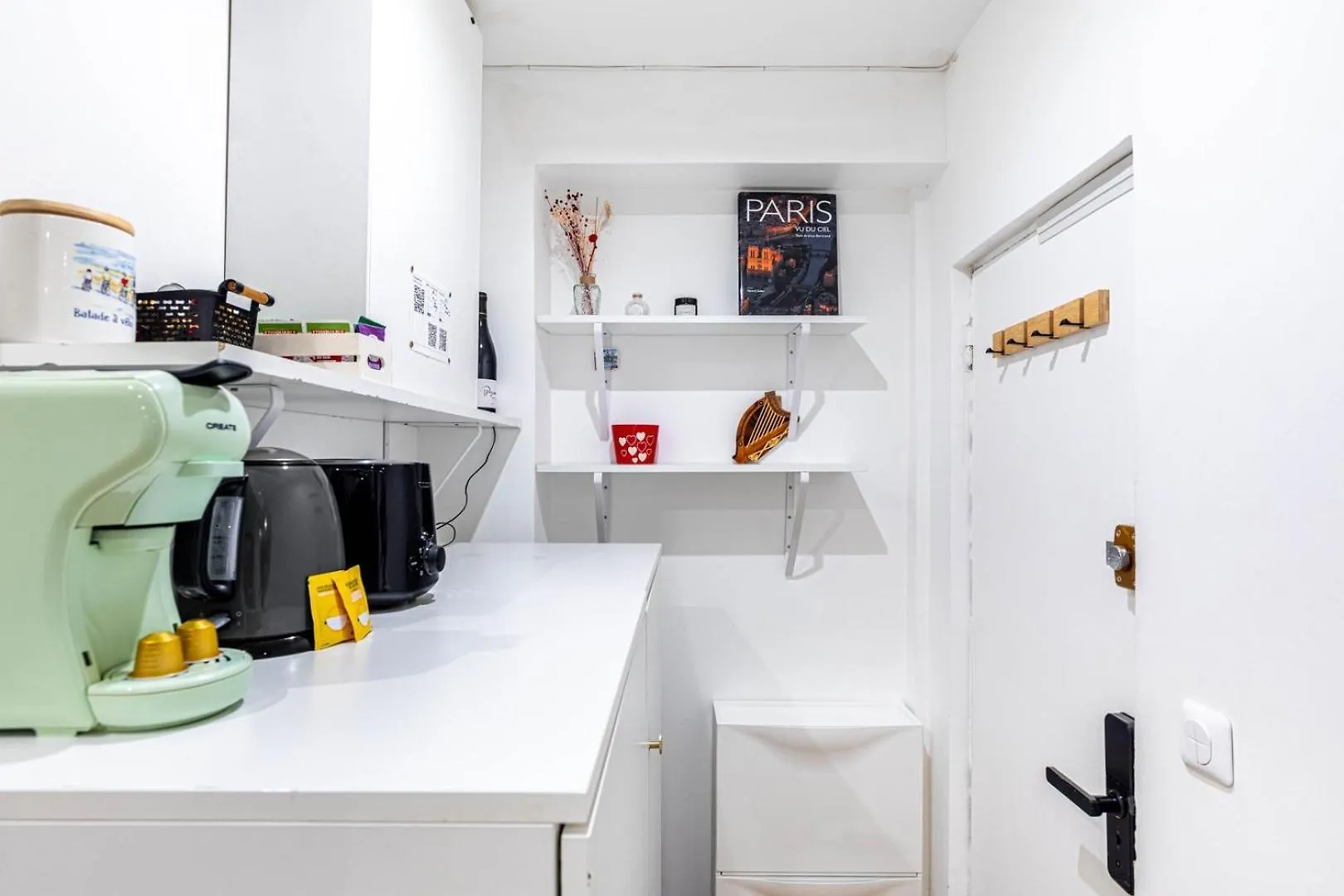 Guestready - Cosy Parisian Charm For Two Parigi